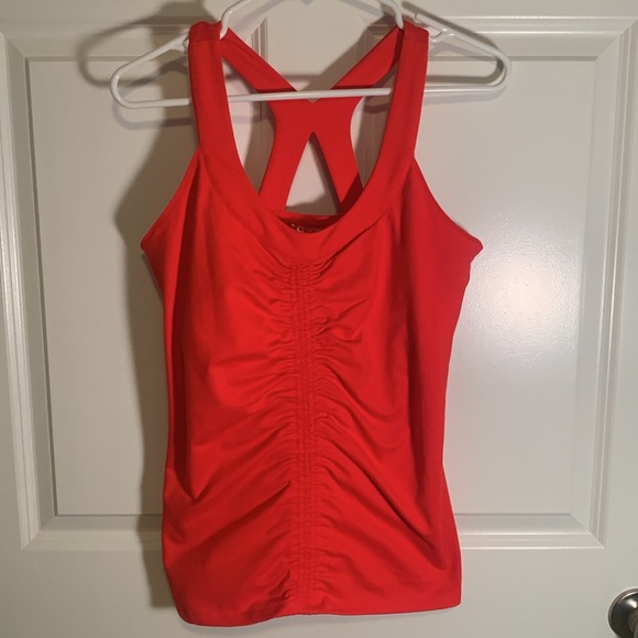 SOYBU Red Tank Top Activewear - Picture 3 of 5